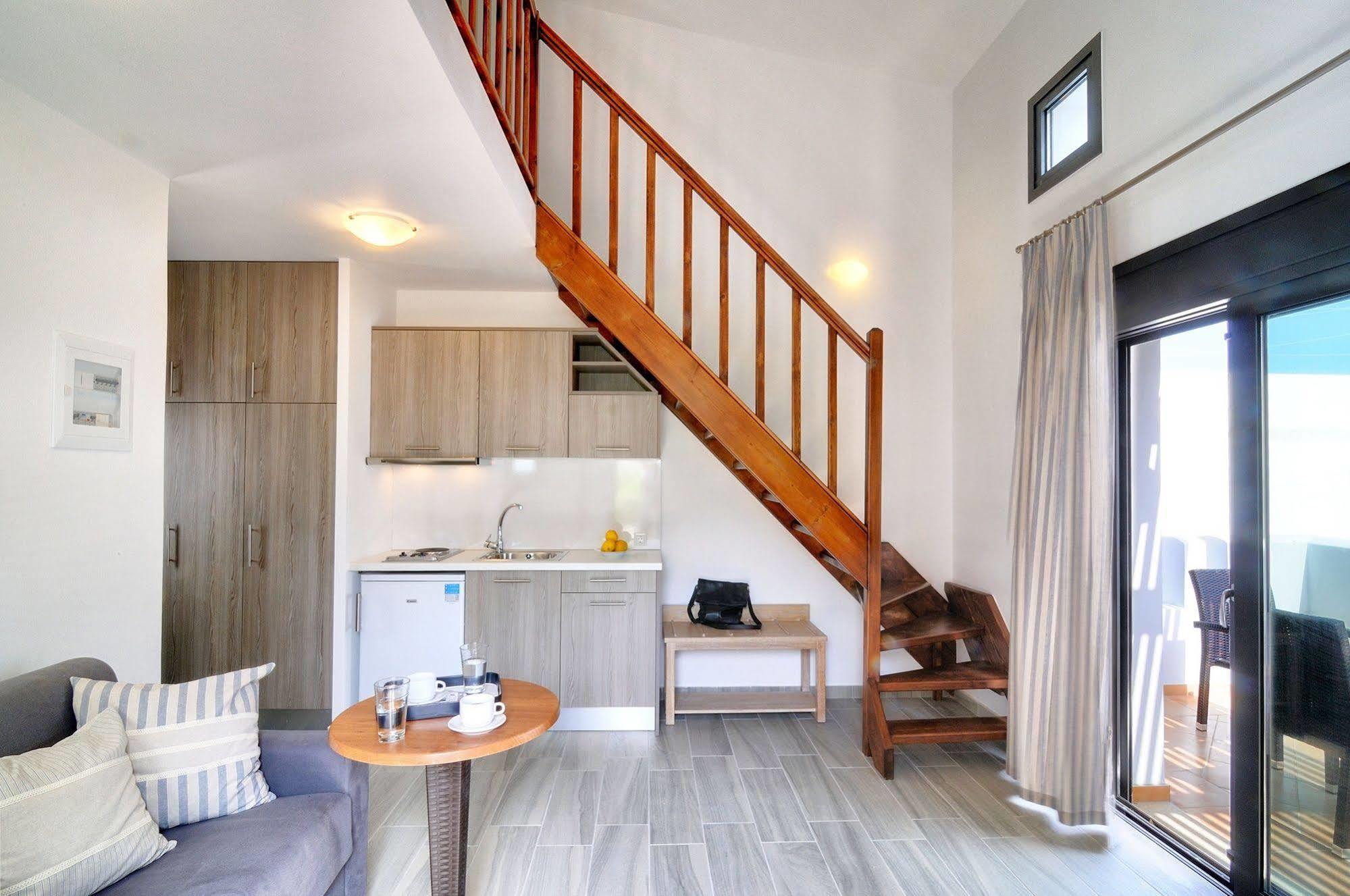 Myrtos Mare Suites Esterno foto