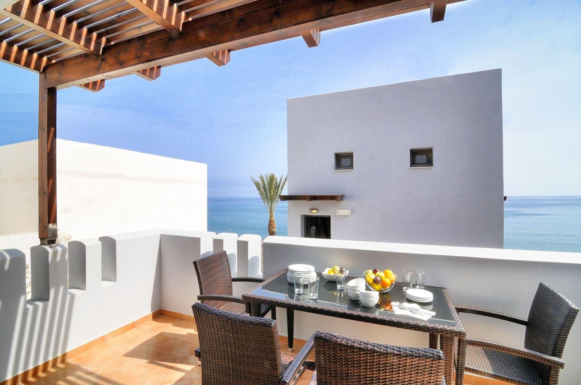 Myrtos Mare Suites Esterno foto