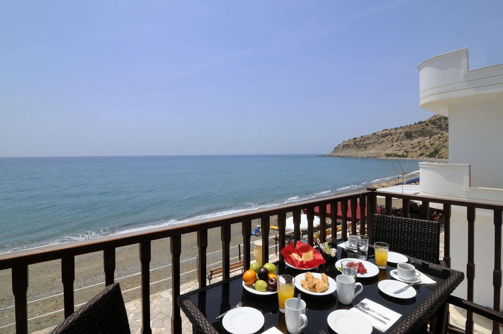 Myrtos Mare Suites Esterno foto