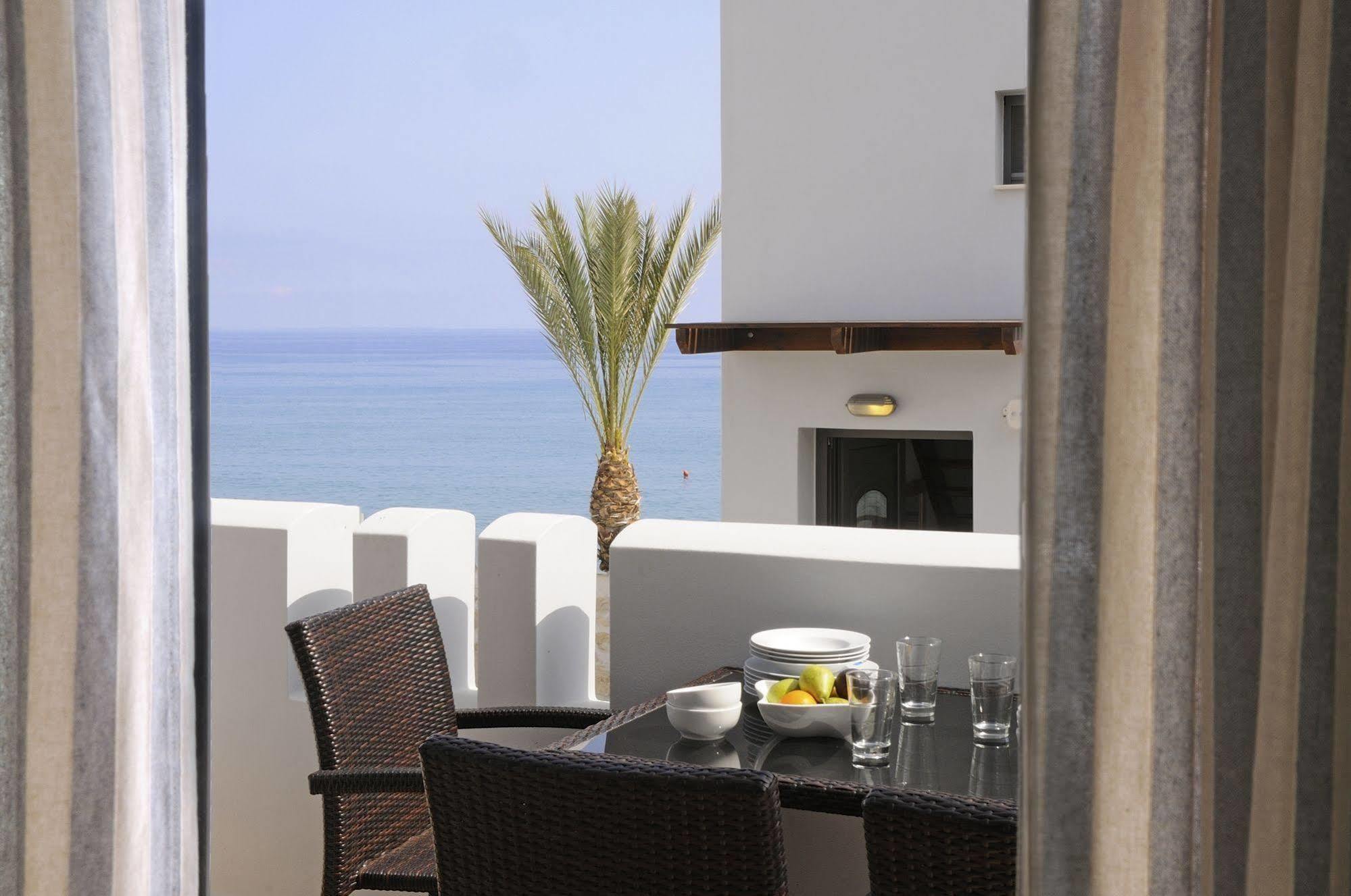 Myrtos Mare Suites Esterno foto